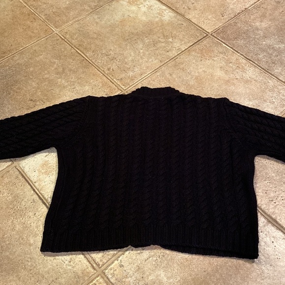 Burberry Women’s Black Cropped Cardigan Top Size Medium - Picture 6 of 6